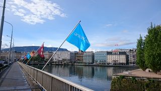 レマン湖を渡って旧市街へ