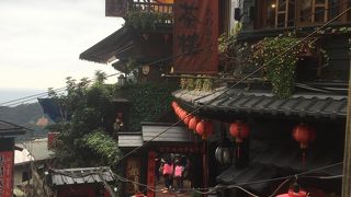 千と千尋のモデルにもなった街、まさに映画のような光景