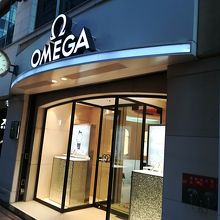 銀座６丁目真ん中あたりです。