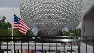 エプコットの球体のアトラクション！