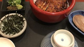 この竹葉亭だけは　名古屋ひつまぶしがいただけます！