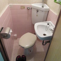 部屋にはトイレのみ