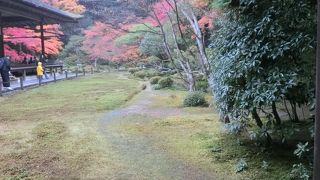 夢窓疎石作の名園だ