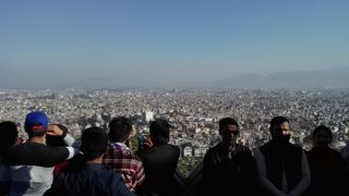 カトマンズは盆地の街