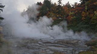 温泉の多い八幡平でも格別の光景