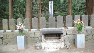 十九のお墓が並んでいます