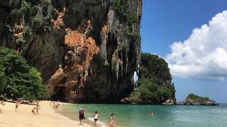 石灰岩が特徴的