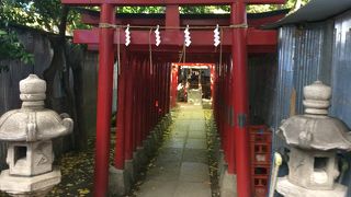 花園神社内にある小さな稲荷神社