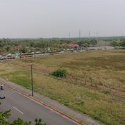 駅前が荒れた土地