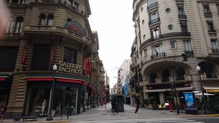 ブエノスアイレス一の繁華街