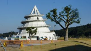 ピラミッドというよりサザエです。