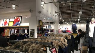 セールの多いギャップ