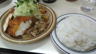 ボリューム満点　一番人気はカツカレー750円