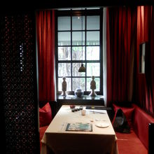 窓側はコンパートメント