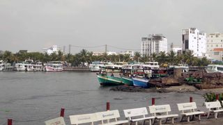 ユーンドン川 河口