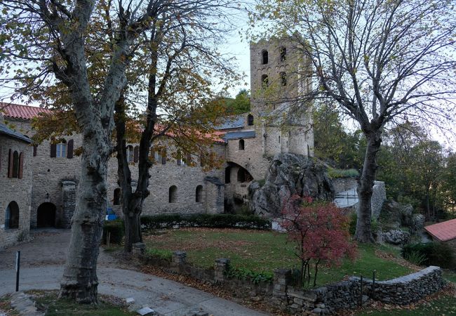 この修道院はカタルーニャの象徴