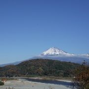 日本を東西に分ける川