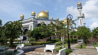Jame´Asr Hassanil bolkiah Mosque