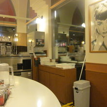 カレーとオードリー。ちょっと違和感があるような…。