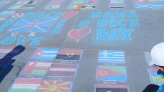 平日でも大道芸などやってます