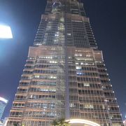 上海にそびえる高層ビル