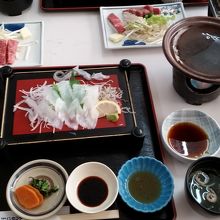 佐賀牛とイカ活き作り