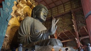 左右の木造如意輪観音に虚空蔵菩薩坐像も改めて確認