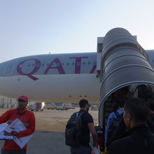 DOH-ATH：ドーハ・ハマド国際空港にて