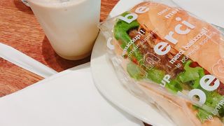 朝ごはんにサンドイッチ