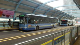 BRTと路線バスを使い分けて