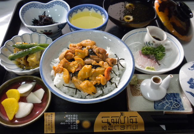 うに丼の「はらほげ食堂」