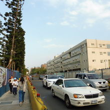 現在ＭＲＴ萬大線の工事中！