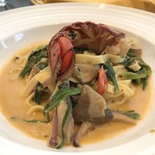 オマール海老のパスタ