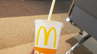 成田空港第一ターミナル内にあるマクドナルド