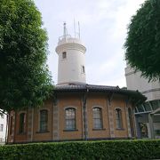 灯台のような建物