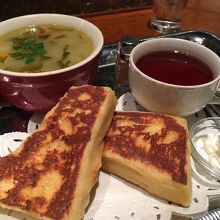 フレンチトーストのディナーセット
