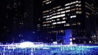 月曜日は月がテーマの青と白いライトがきれいでした。