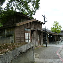 宣蘭駅横の宜興路一段に残る日本家屋 