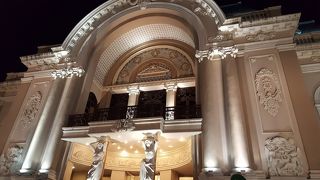 観光用にショーをやってます