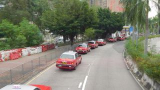 香港のタクシーは、ほぼトヨタの車ですね