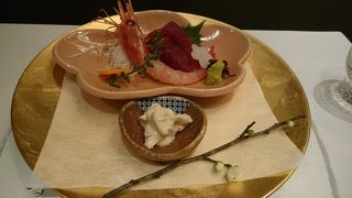 加賀料理がゆっくり味わえます