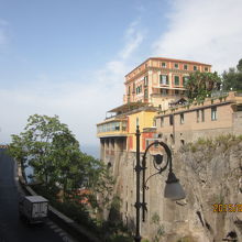 崖が切り立っている