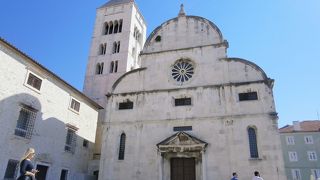聖マリア教会 修道院