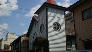 クラシカルな教会