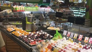 大きなスーパー