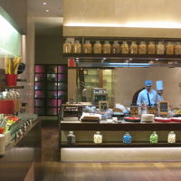 綺麗な朝食レストラン