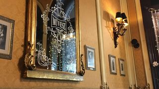 おしゃれなカフェ