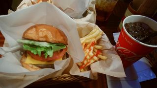 あっさり目のバーガー