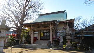辻堂諏訪神社に隣接するお寺