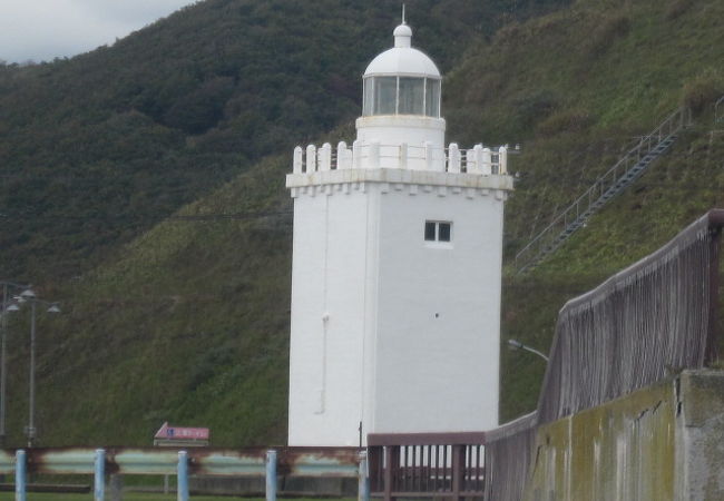 襟裳岬の灯台とは別にあります